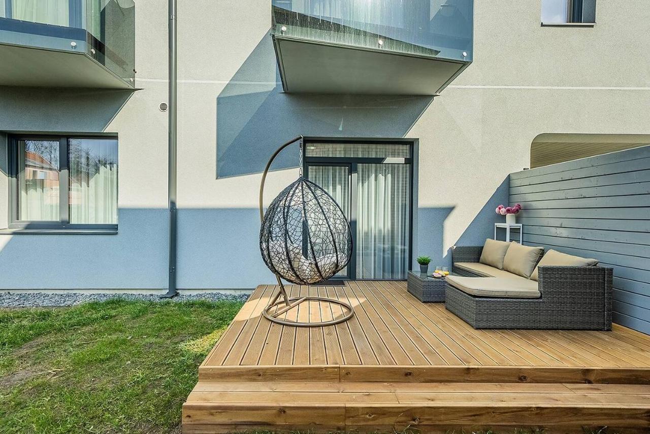 Lovely Apartment With Private Terrace By Urban Rent Kaunas Ngoại thất bức ảnh