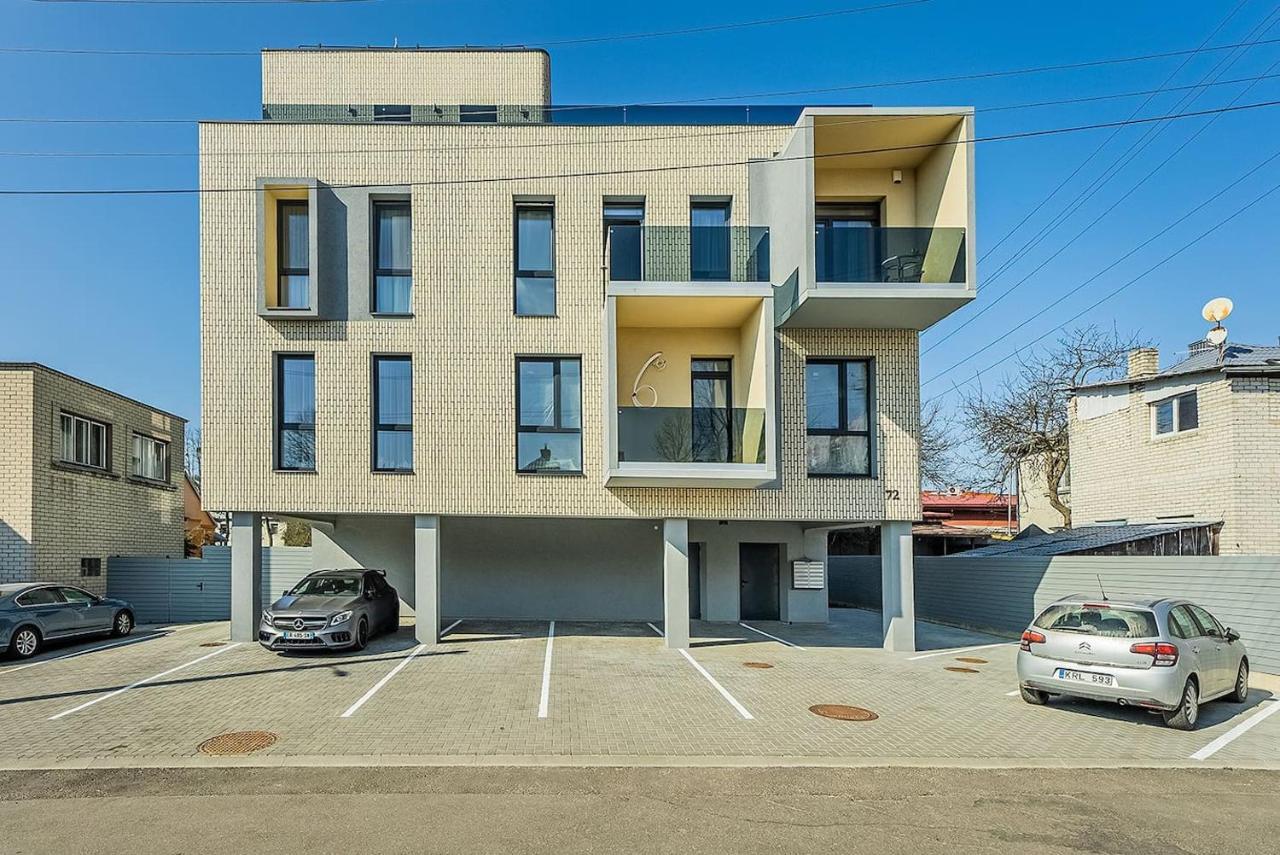 Lovely Apartment With Private Terrace By Urban Rent Kaunas Ngoại thất bức ảnh